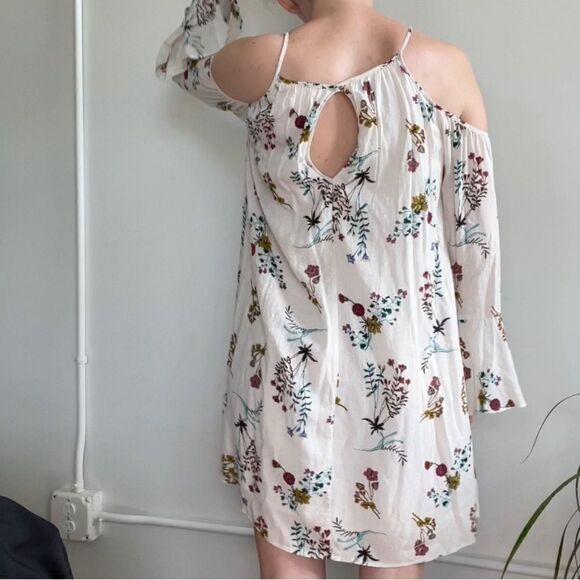 Lush Floral Cold Shoulder Long Sleeve Dress S - Picture 4 of 15